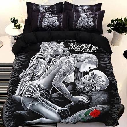 Skull with Women Bed...