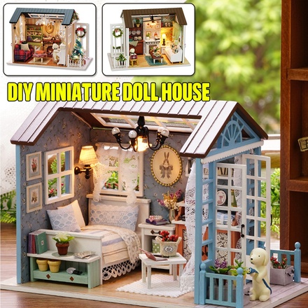 DIY Doll House Toy W...