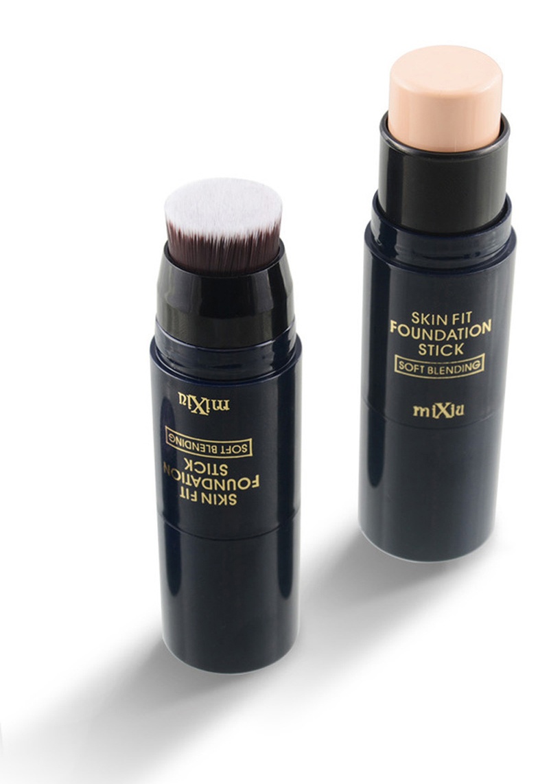 2 ends of MiXiu foundation stick with brush