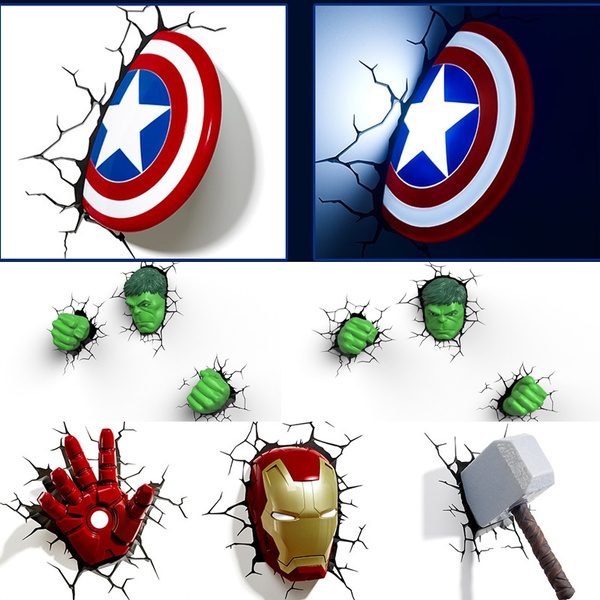 מנורה תלת מימד עם דמויות גיבורי על 3D Marvel Avengers Captain America Iron Man