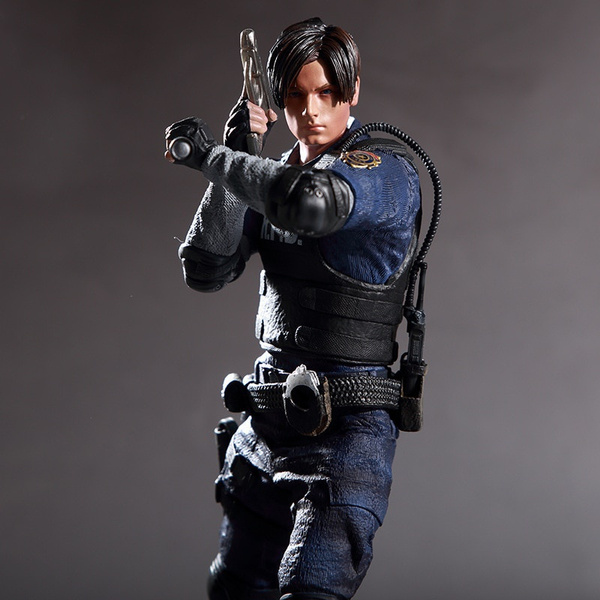 action figure leon s kennedy
